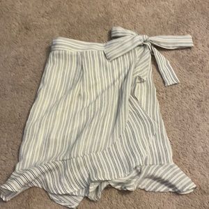 Lulus wrap skirt